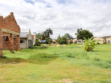 3 Bedroom Flat & Apartment