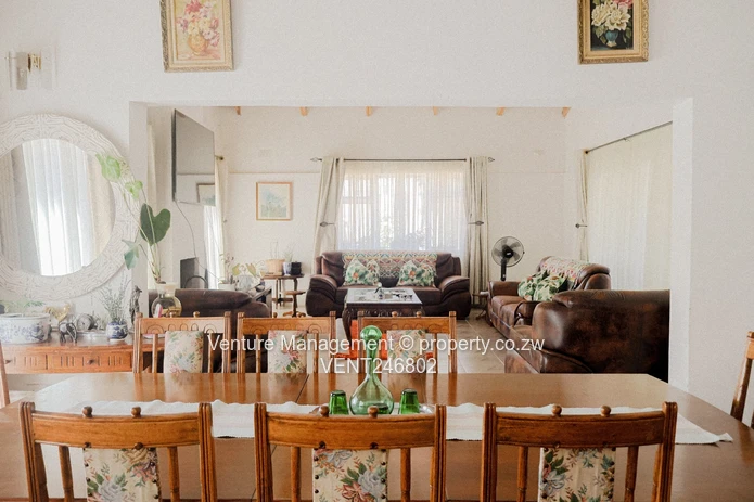 Lovely home in Domboshawa (Sole Mandate)