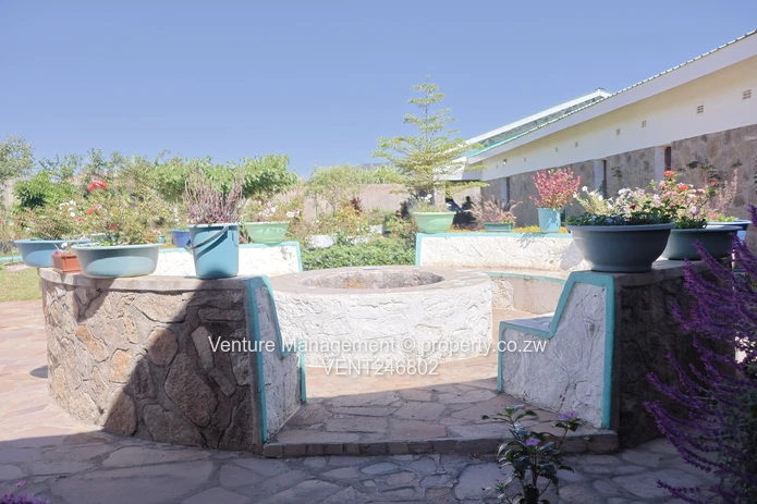 Lovely home in Domboshawa (Sole Mandate)