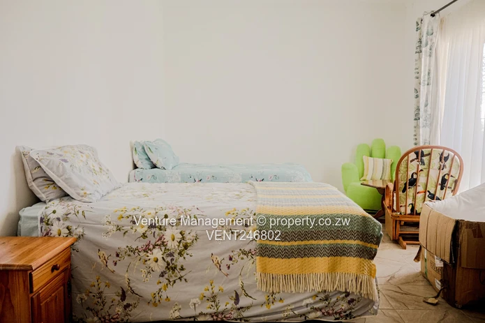 Lovely home in Domboshawa (Sole Mandate)