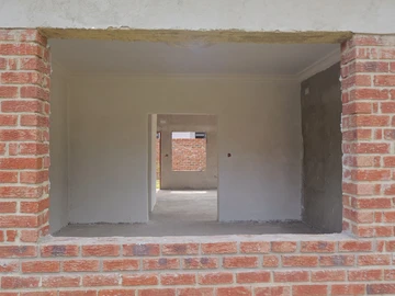 4 Bedroom Flat & Apartment