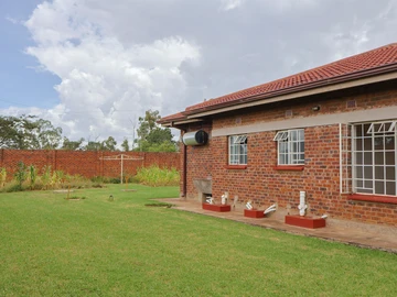 3 Bedroom Flat & Apartment