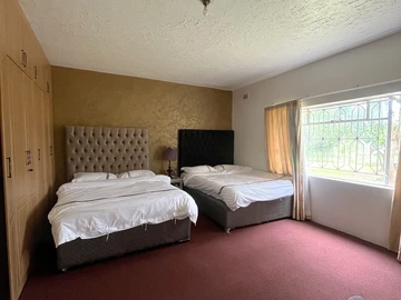 6 Bedroom House