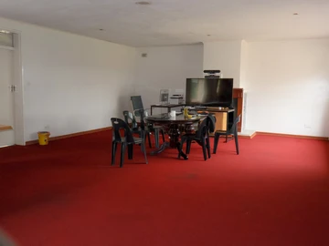 6 Bedroom House
