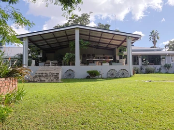 5 Bedroom House