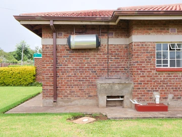3 Bedroom Flat & Apartment